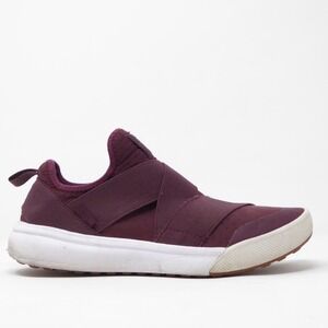 Vans UltraRange Gore Womens 8 Slip On Sneakers Shoes Port Royale Burgundy Red